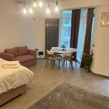 Apartment Opium Studio Alezzi Navodari