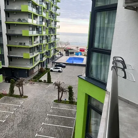 아파트 Opium Alezzi Năvodari