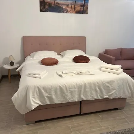 아파트 Opium Alezzi Năvodari