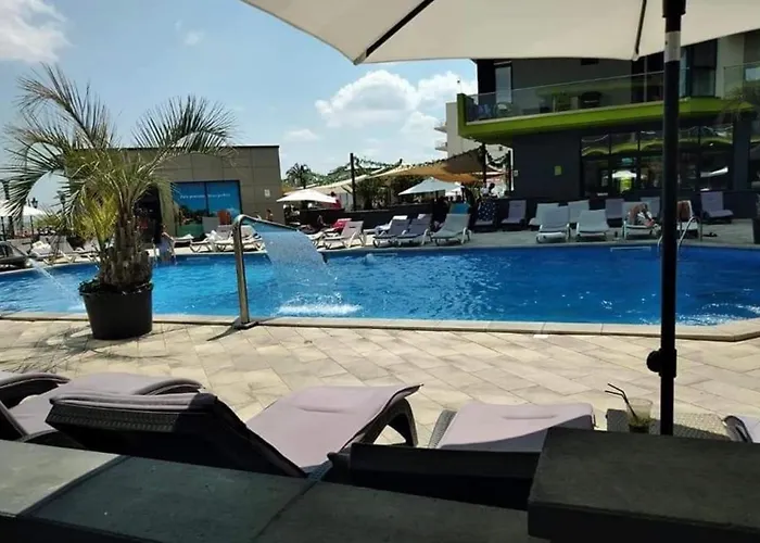 Opium Alezzi Năvodari