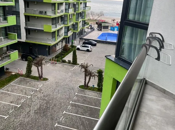 Opium Alezzi * Năvodari